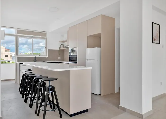 Apartmán Phaedrus Living: Romanou Modern Center Flat *