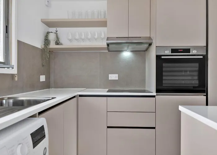 Phaedrus Living: Romanou Modern Center Flat Apartmán Nikósie