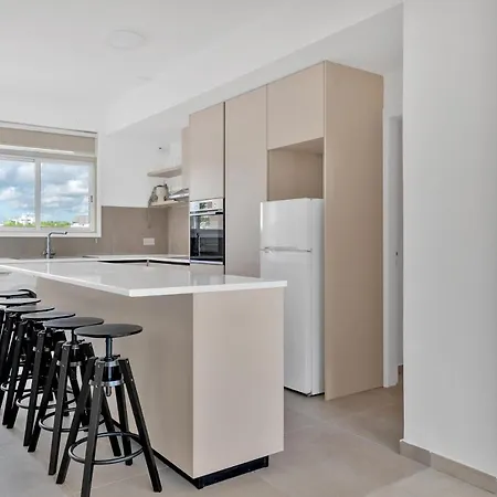 Lägenhet Phaedrus Living: Romanou Modern Center Flat *